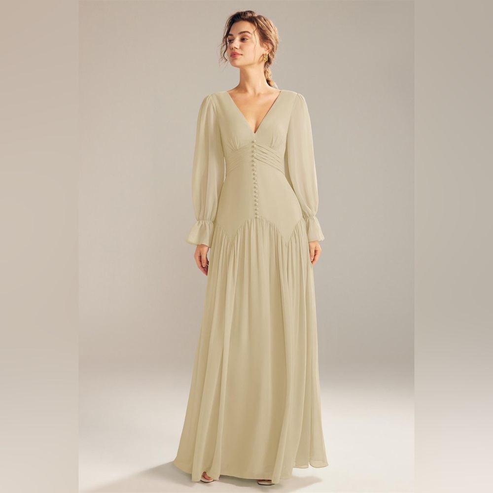 AW Bridal Cream Drop-Waist Flutter Long Sleeve Dress Maxi - Size 6 women’s